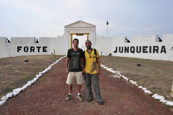 Visita ao forte da família, em Corumbá, no Mato Grosso do Sul